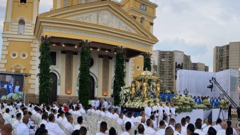 En imágenes: Zulianos celebraron solemnidad por los 314 años de La Chinita