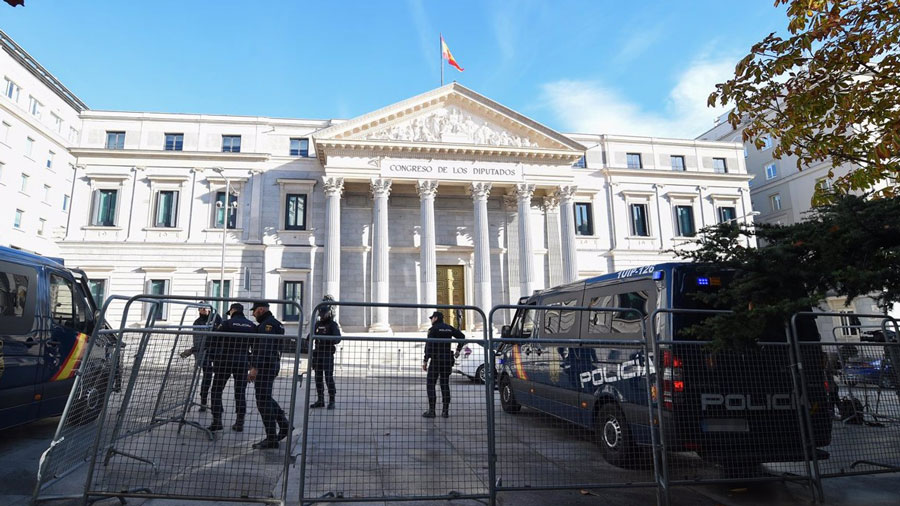 Más de 1.600 agentes para la seguridad en la investidura de Pedro Sánchez en España