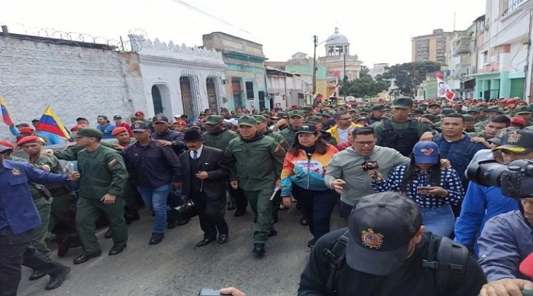 Pueblo marcha en unión cívico-militar por la defensa de El Esequibo en La Pastora
