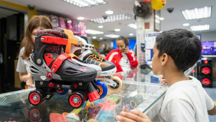 Comercios podrían aumentar las ofertas en navidad por exceso de inventario