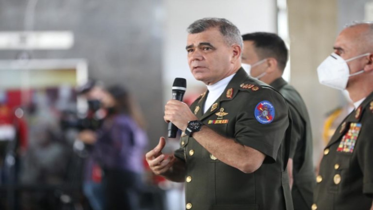 Padrino López llama a votar el 3 de diciembre: «Esto no es una guerra armada, por ahora»