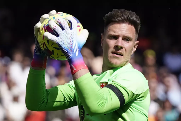 Barcelona: Ter Stegen se operará la espalda y su titularidad como arquero de Alemania peligra