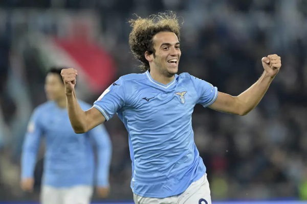 Guendouzi anota su primer gol con Lazio en victoria 1-0 ante Genoa en la Copa Italia
