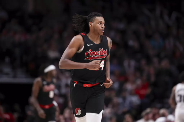Blazers vencen a Spurs 134-128 y dividen honores en serie de 2 duelos