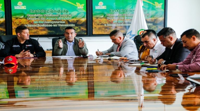 Instalan Comisión Nacional de Fauna Silvestre en aeropuertos del país