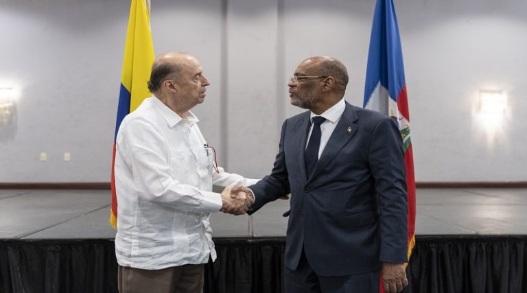 Colombia y Haití establecen cooperación e intercambio bilateral