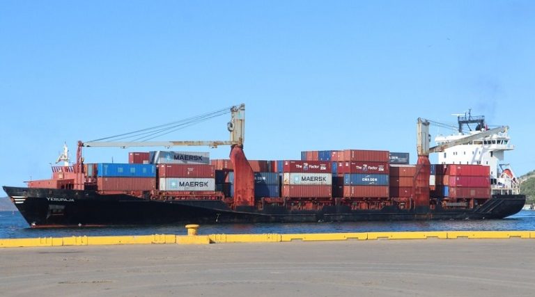 Arribó un buque con cuatro mil toneladas de mercancía al Puerto de Guanta