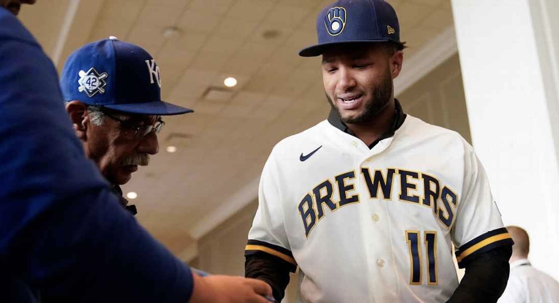 El zuliano Jackson Chourio acordó con Milwaukee una extensión de contrato con cifra récord