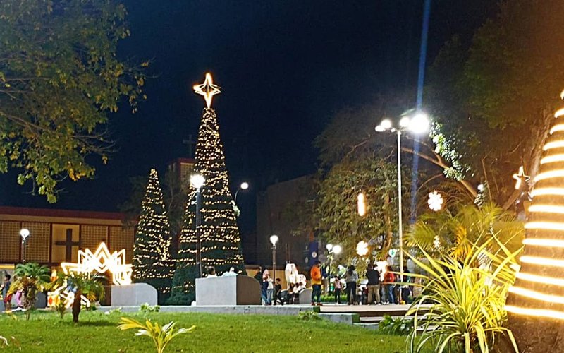 Decoración navideña incentiva uso de espacios públicos en Maturín