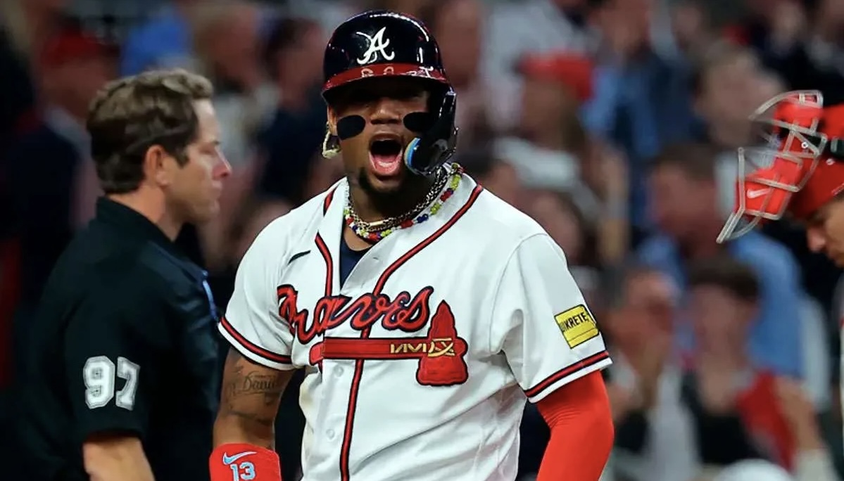 Ronald Acuña Jr. viaja a Atlanta a recibir premio Hank Aaron