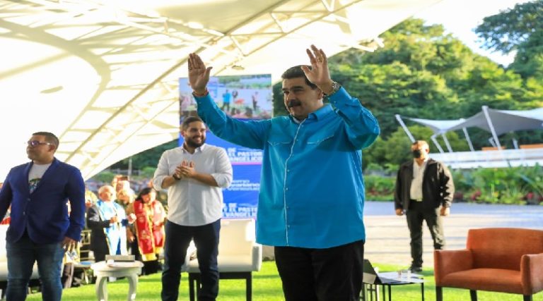 Presidente Nicolás Maduro: El pueblo de fe se une en la gran oración por la paz el sábado