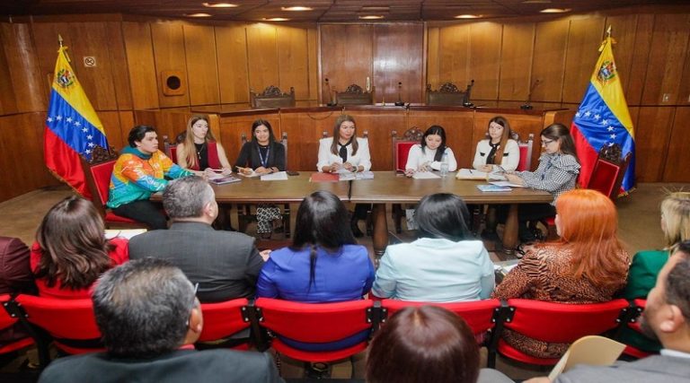 Autoridades revisan funcionamiento de circuitos judiciales penales del país