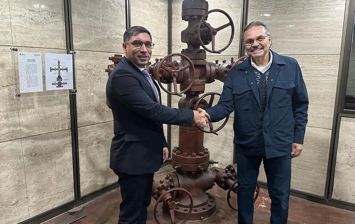 Las estatales PDVSA y PEMEX revisan futura cooperación