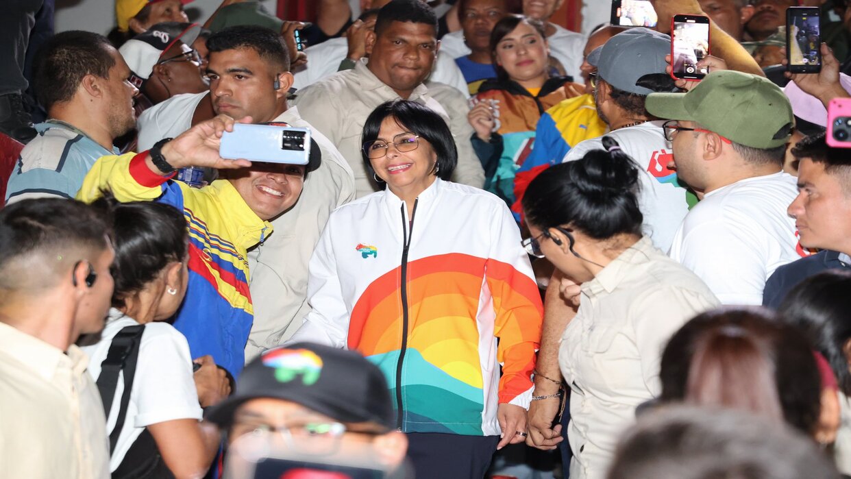 Delcy Rodríguez: El pueblo venezolano ha dado una contundente respuesta al mundo con el Referendo Consultivo