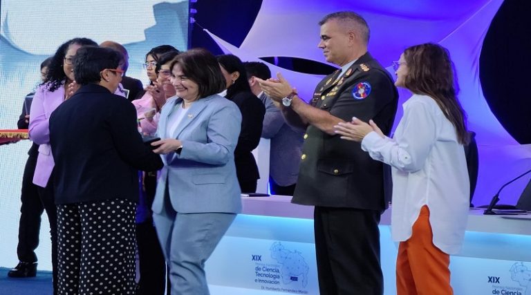 Entregan XIX Premios de Ciencia y Tecnología Venezuela 2023
