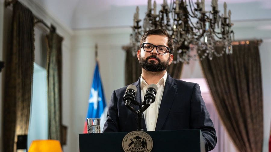 «La política está en deuda con el pueblo de Chile», dice Boric tras plesbicito constitucional