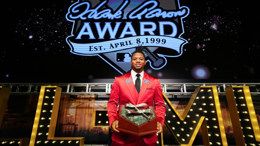 Ronald Acuña Jr. y Shohei Ohtani ganan el Premio Hank Aaron en la MLB