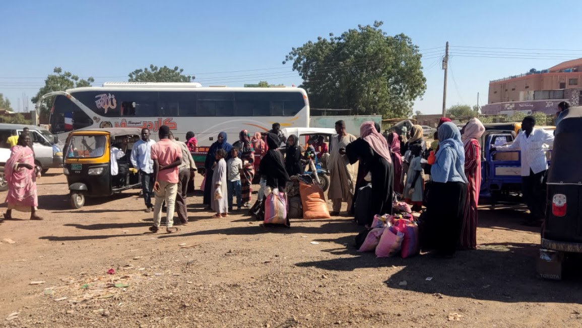 Fuerzas paramilitares sudanesas avanzan hacia la capital