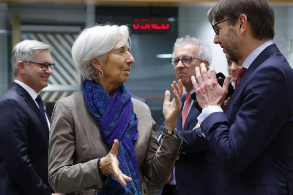 Lagarde advierte sobre los riesgos de recortar las tasas demasiado pronto