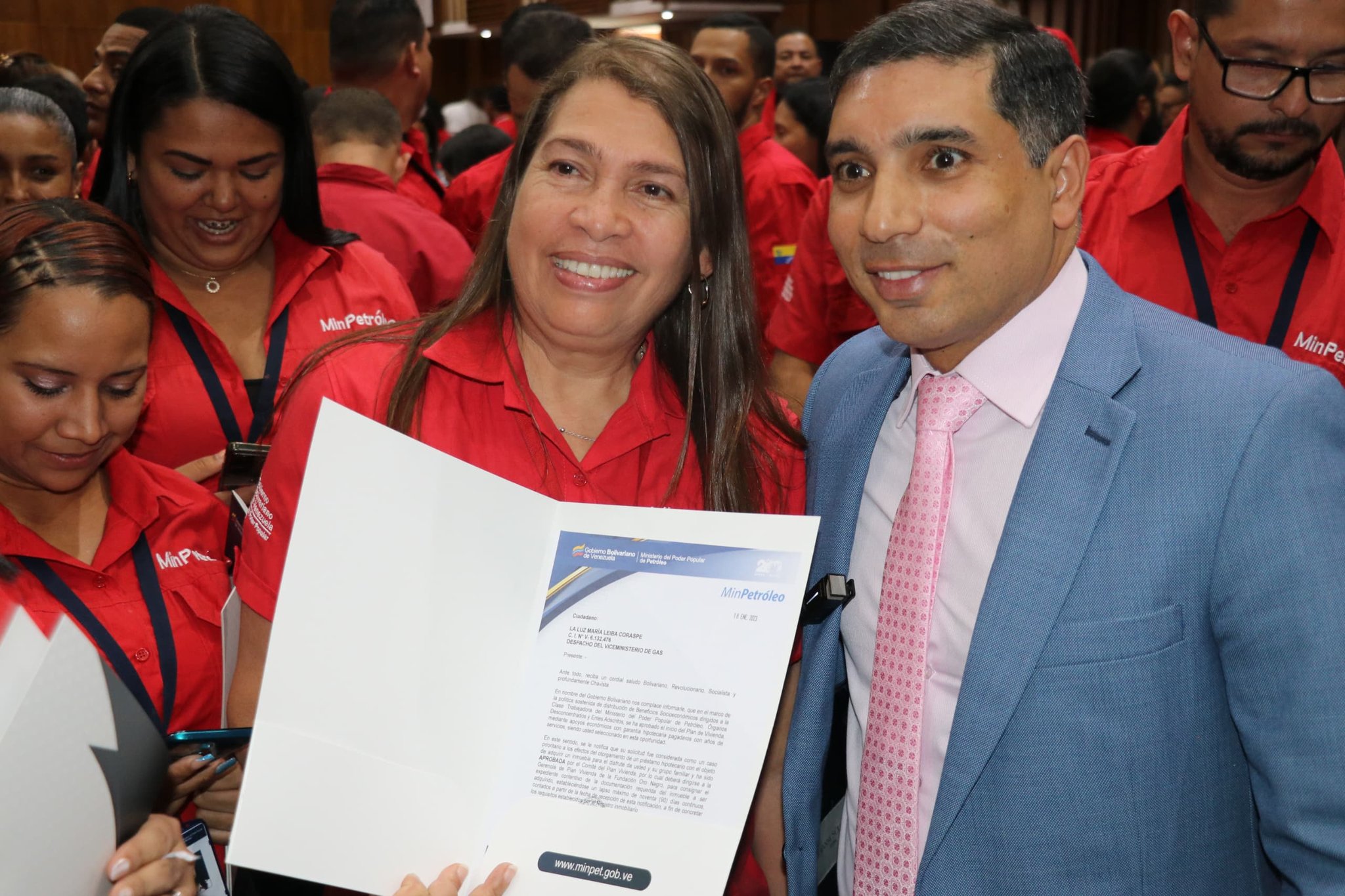 Presidente de PDVSA otorgó créditos a los trabajadores petroleros