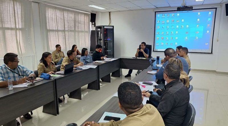 Autoridades evalúan plan de producción en complejo industrial de CVG