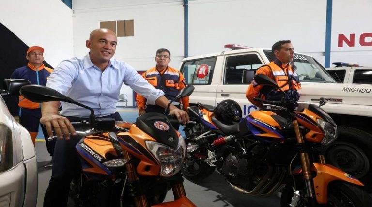 Entregan nueva flota de motos a organismos de seguridad en Miranda