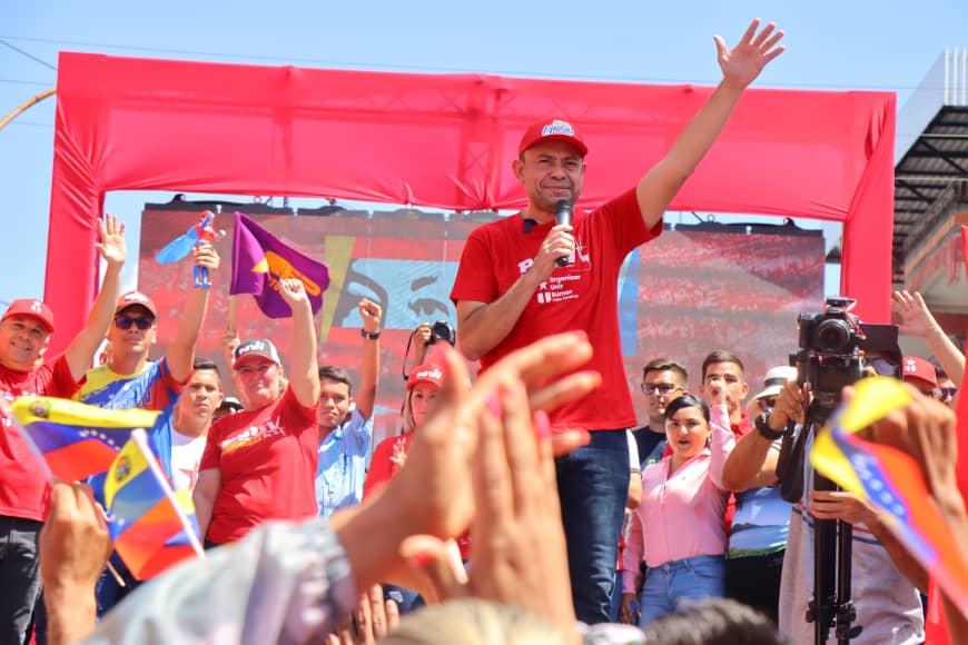 Gobernador Primitivo Cedeño «Carroñeros de la oposición pretenden incendiar el país y luego hacerse las víctimas»