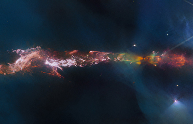 NASA captó estructura brillante que rodea estrella recién formada