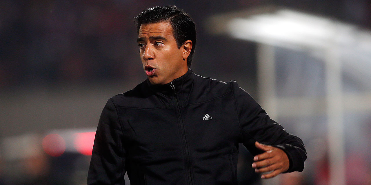 César Farías firmó como nuevo director técnico del América de Cali (+ Video)