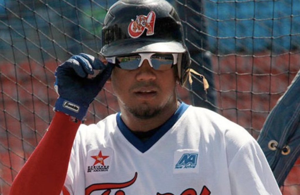 Teodoro Martínez vestirá el uniforme de los Leones del Caracas