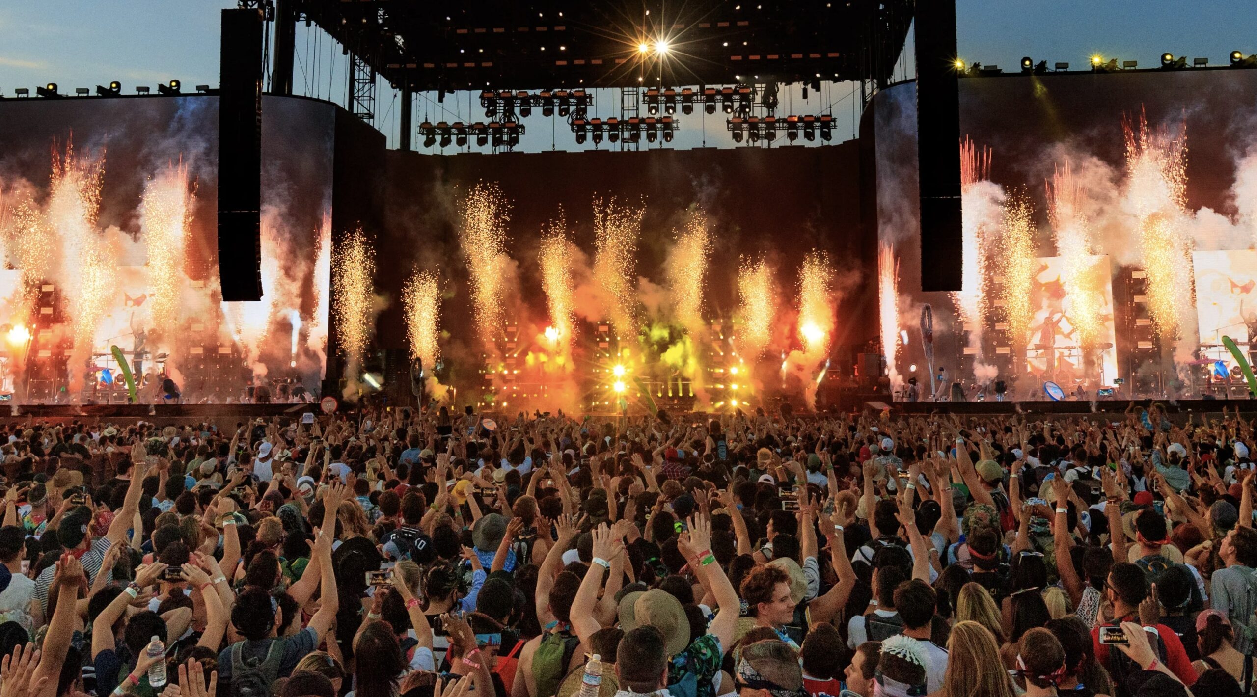 Coachella anuncia su cartel para 2024: actuarán Peso Pluma y J Balvin, y se reunirá No Doubt