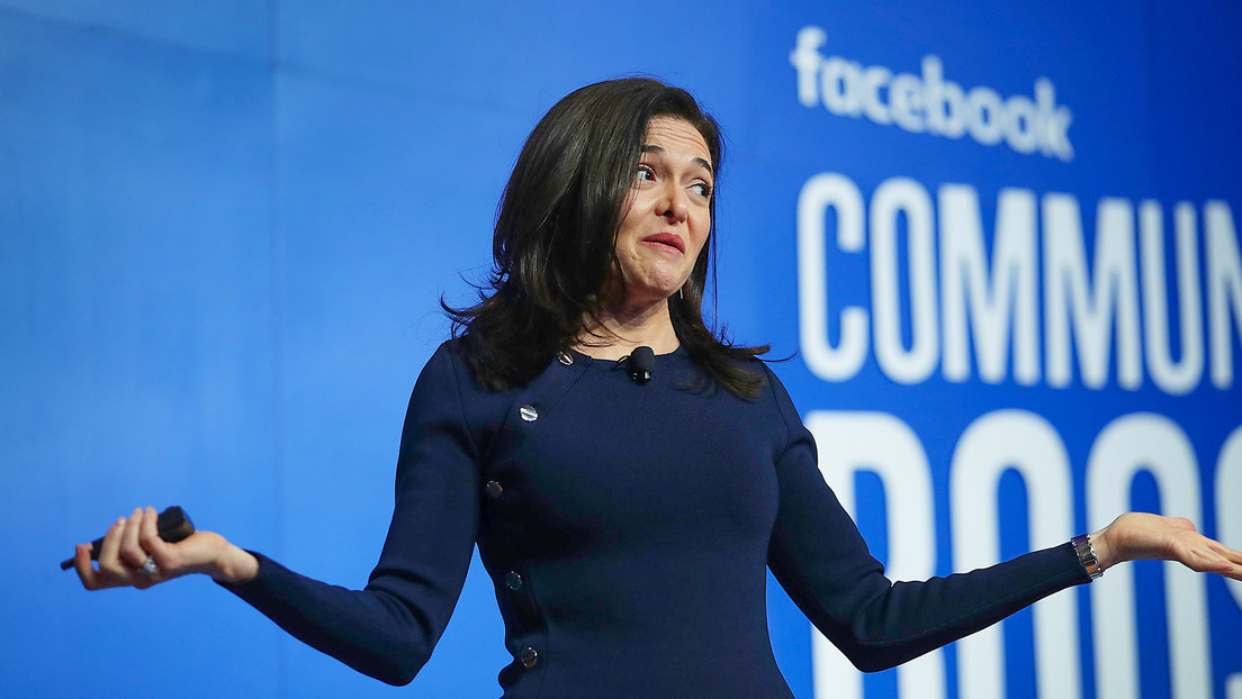 La ex «número dos» de Meta abandona la junta directiva del gigante de redes sociales