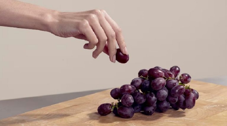 Entérate|El consumo de esta fruta ayuda a levantar los párpados caídos