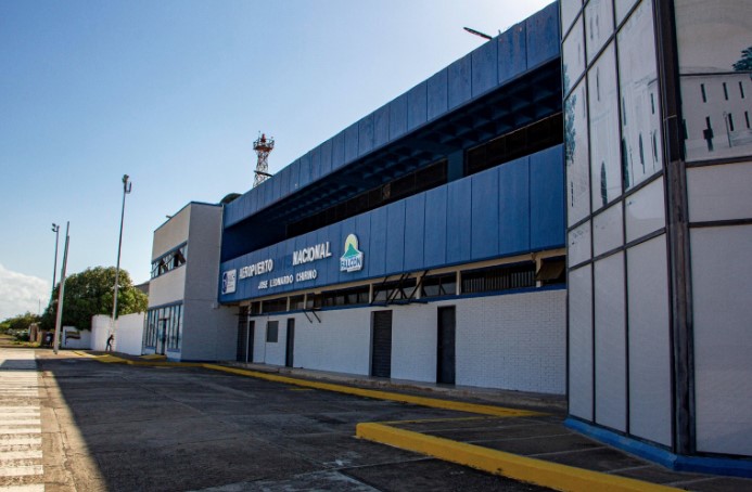 Supervisan trabajos de rehabilitación en el Aeropuerto de Coro