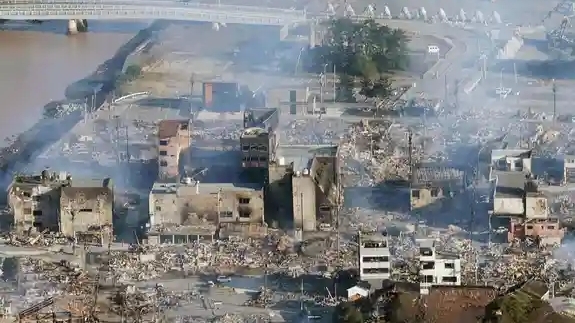 Sismo en Japón deja hasta ahora 126 muertos y 200 desparecidos