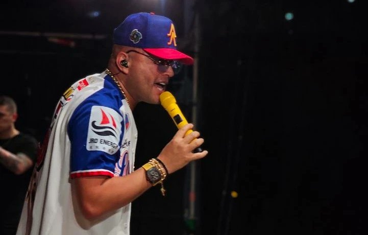 Antonio Álvarez «El Potro» puso a bailar al pueblo caraqueño en estos carnavales 2024 (+ Video)