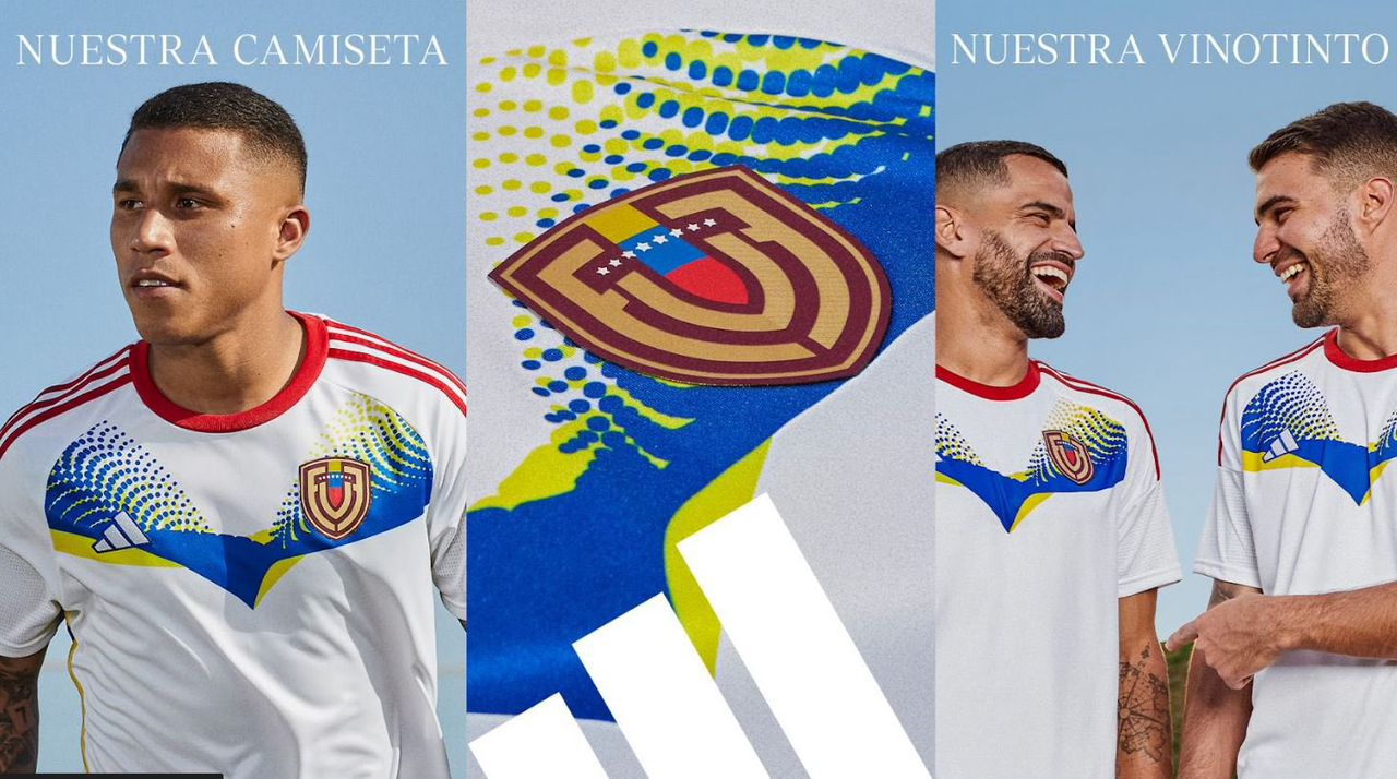 ¡Una belleza la camiseta de visitante! Blanca y con los colores de la bandera (+ Fotos)