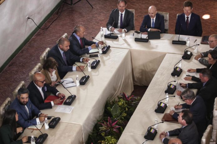 Presidente Maduro destaca diálogo en la AN con la Plataforma Unitaria