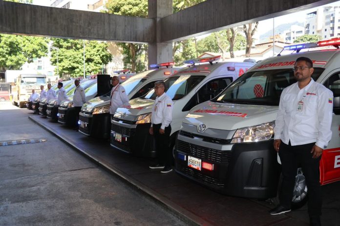 Pdvsa beneficia a trabajadores con ambulancias y unidades de transporte