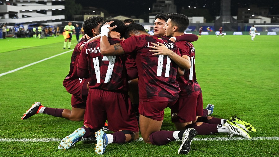Venezuela empató a Argentina con penal en fase final del preolímpico