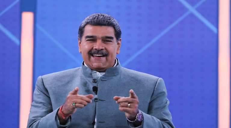 Presidente Nicolás Maduro instruye ampliar 7T con método Consulta-Debate-Acción
