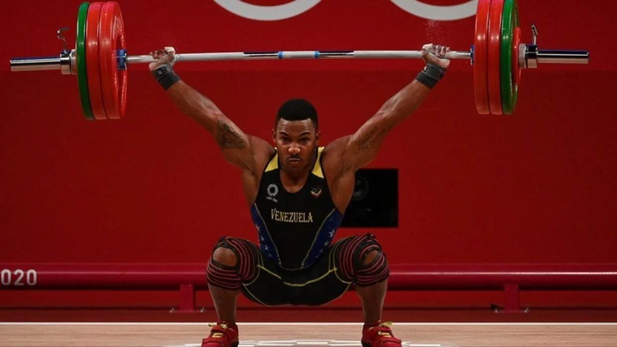 Venezolano Julio Mayora ganó oro en modalidad arranque del Panamericano de Pesas Caracas 2024