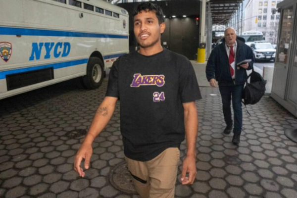 Absuelven a venezolano acusado de agresión a policía de New York
