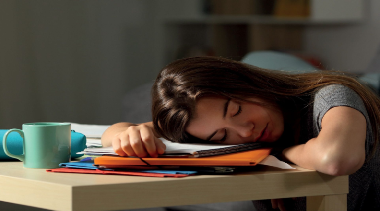 Descubre cuáles son los alimentos que ayudan a combatir el cansancio y fatiga