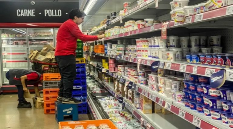 Inflación interanual argentina se incrementa hasta 276 % en febrero