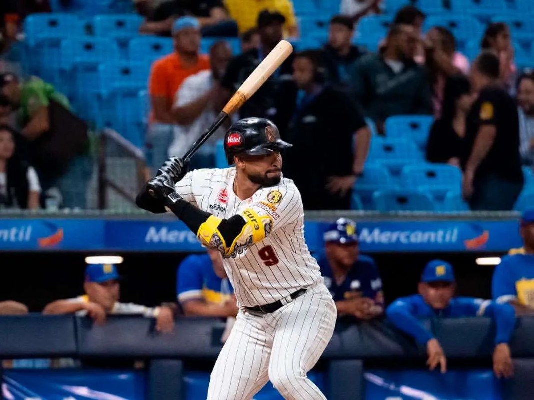 ¡Problemas en el visado! Mets de New York dejaron en libertad a José Rondón (+ Detalles)