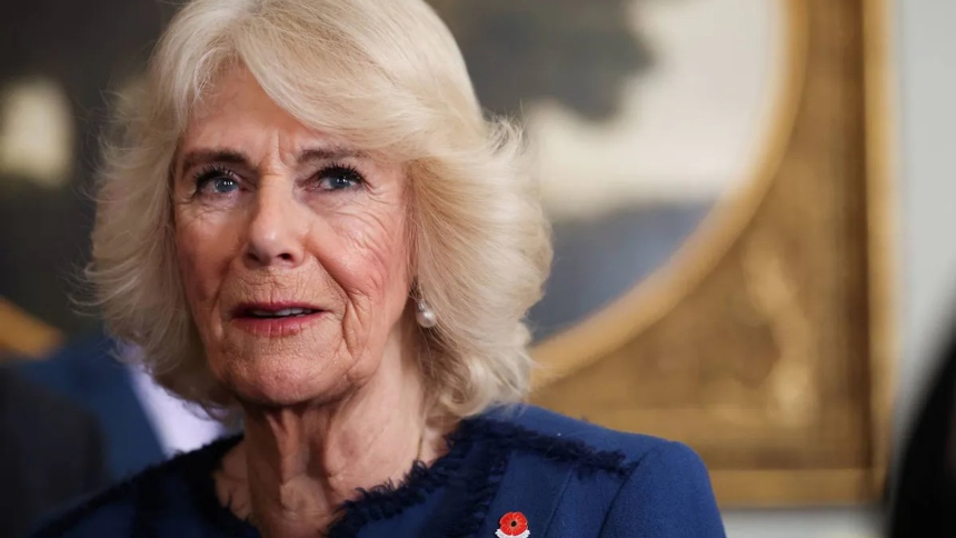 Reina Camilla también se retira por un tiempo de sus labores reales