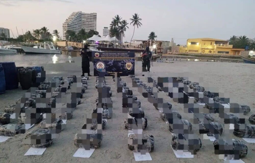 ¡Duro golpe al narcotráfico! PNB incauta más de 270 kilos de drõga en una embarcación a la deriva en Nueva Esparta (+ Detalles)