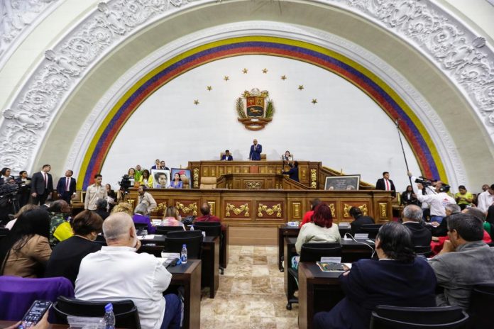 AN debate manipulaciones contra venezolanidad en el exterior