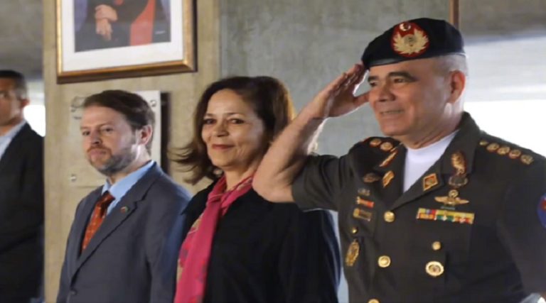 Ministro Padrino López recibió a la embajadora de Brasil en Caracas (+ Detalles)